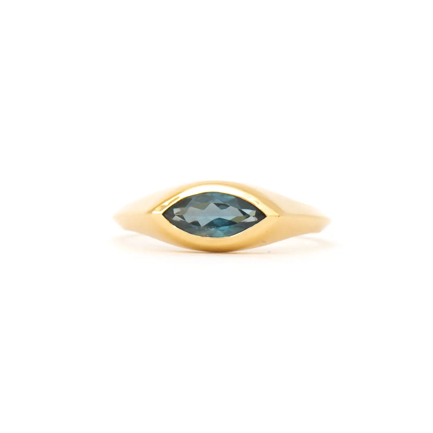 0.96 ct Marquise Sapphire Solo Signet No. 24