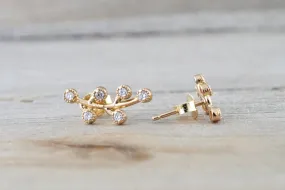 14k Yellow Gold Diamond Leaf Style Stud Earring Post Micro Milgrain Etching Curve