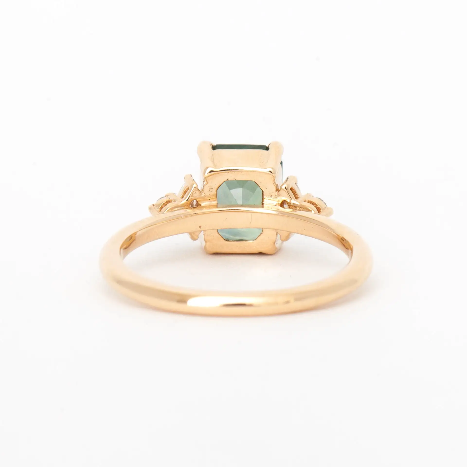 2.46 ct Seafoam Sapphire Desi Ring