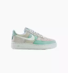 Air Force 1 Low Be Kind Womens Lifestyle Shoe - Grey/Multi