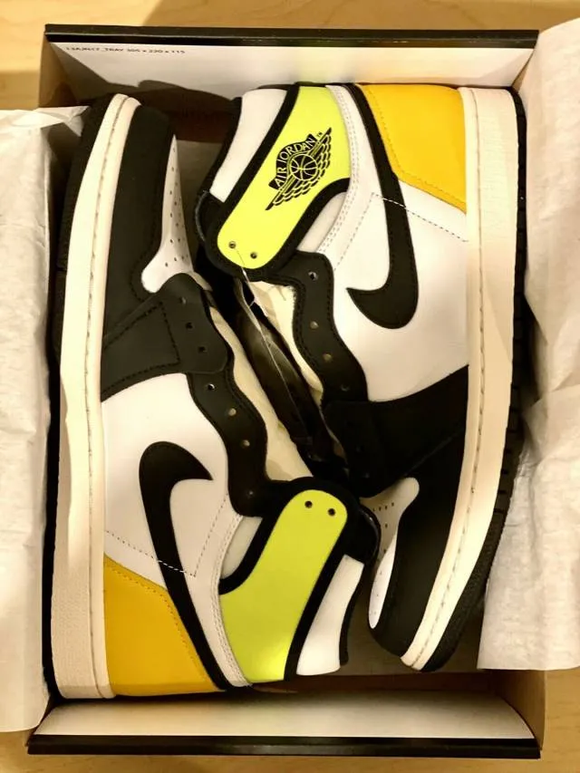 Air jordan 1 high og volt gold