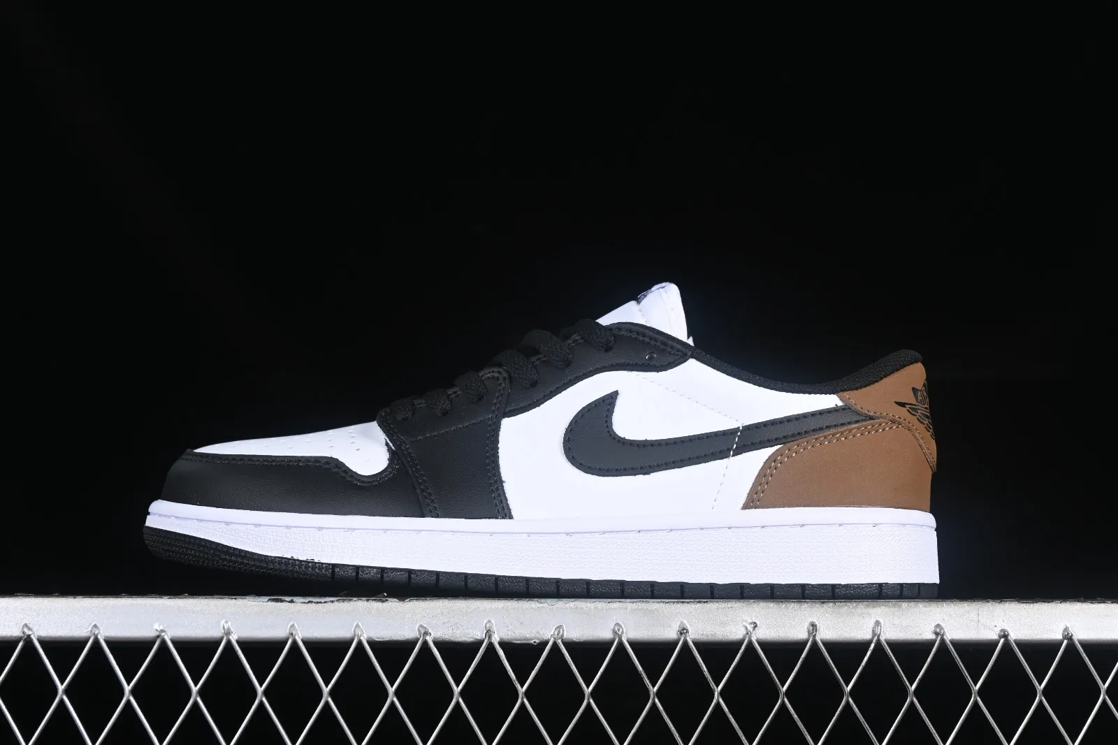 Air Jordan 1 Low OG Mocha Palomino White Black CZ0790-102