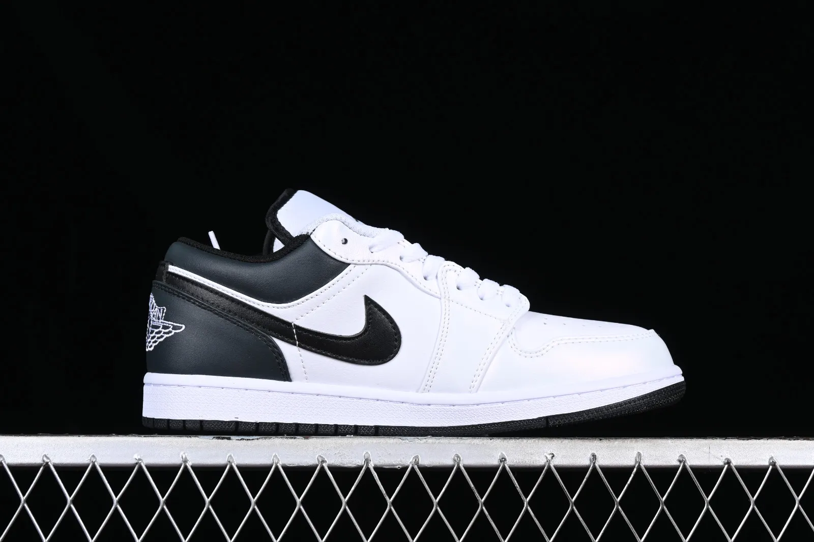 Air Jordan 1 Low White Black 553560-132