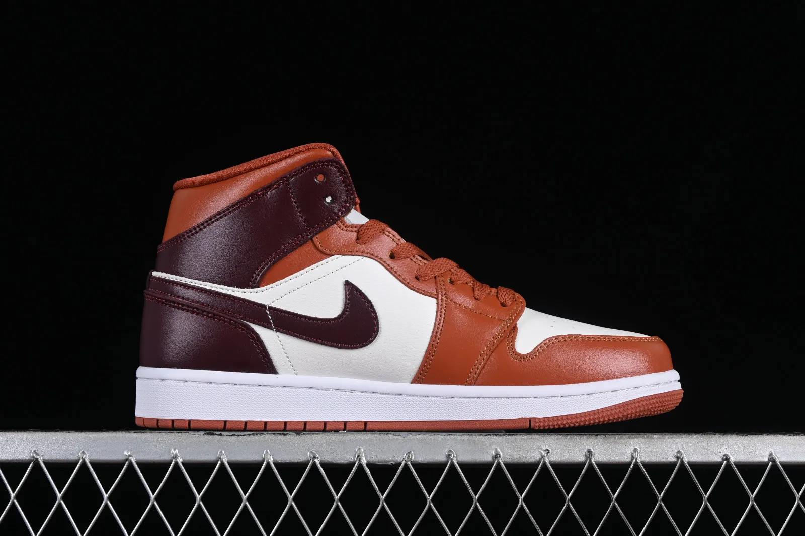 Air Jordan 1 Mid Dusty Peach Sail White Night Maroon BQ6472-200