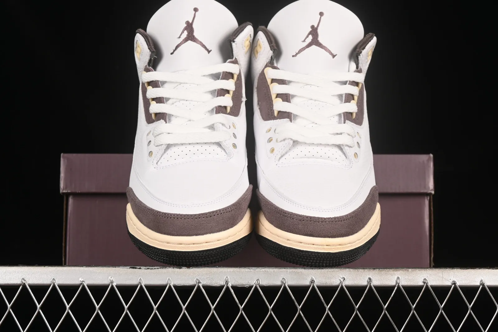 Fragment Design x Air Jordan 3 Retro White Mocha DH3434-113