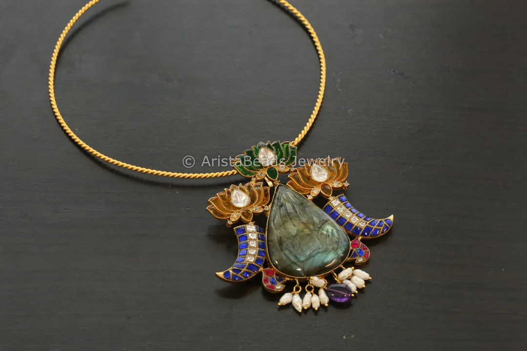 Handmade Jadau Kundan Pendant Hasli Ncklace - Style 3