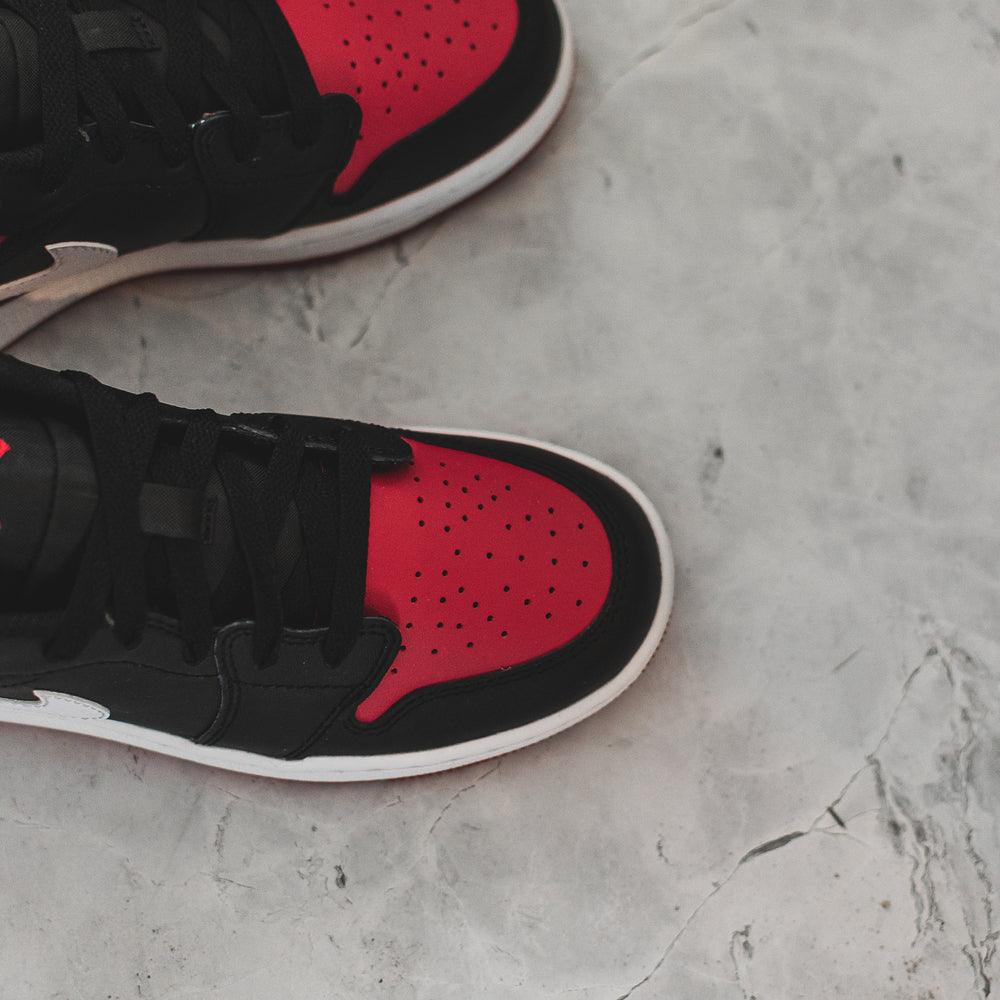 Jordan 1 Low Alternate Bred Toe (GS)