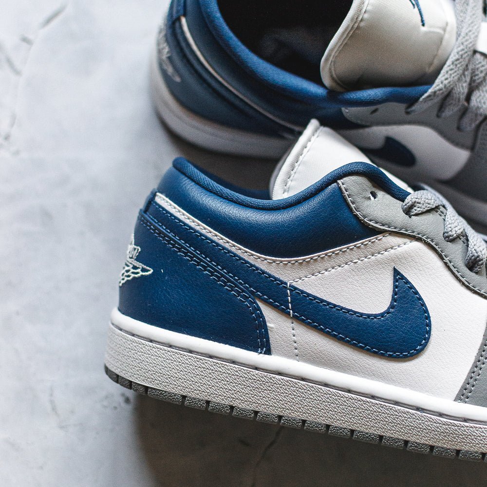 Jordan 1 Low Stealth French Blue (W)