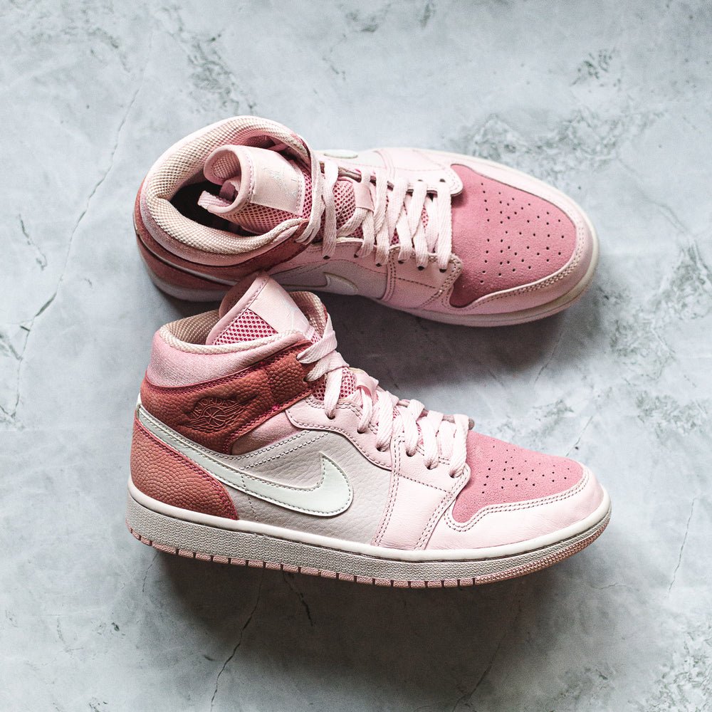 Jordan 1 Mid Digital Pink (W)