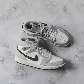 Jordan 1 Mid Grey Fog (W)