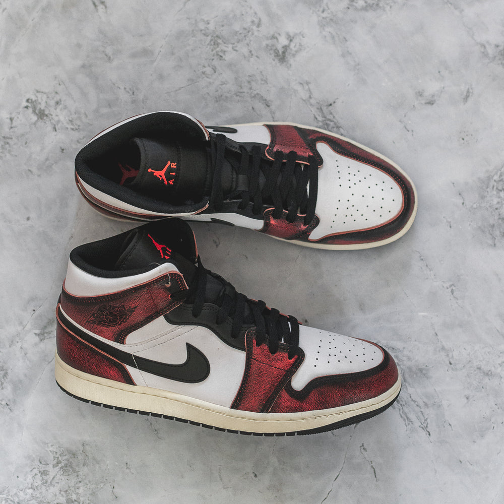 Jordan 1 Mid Wear-Away Chicago