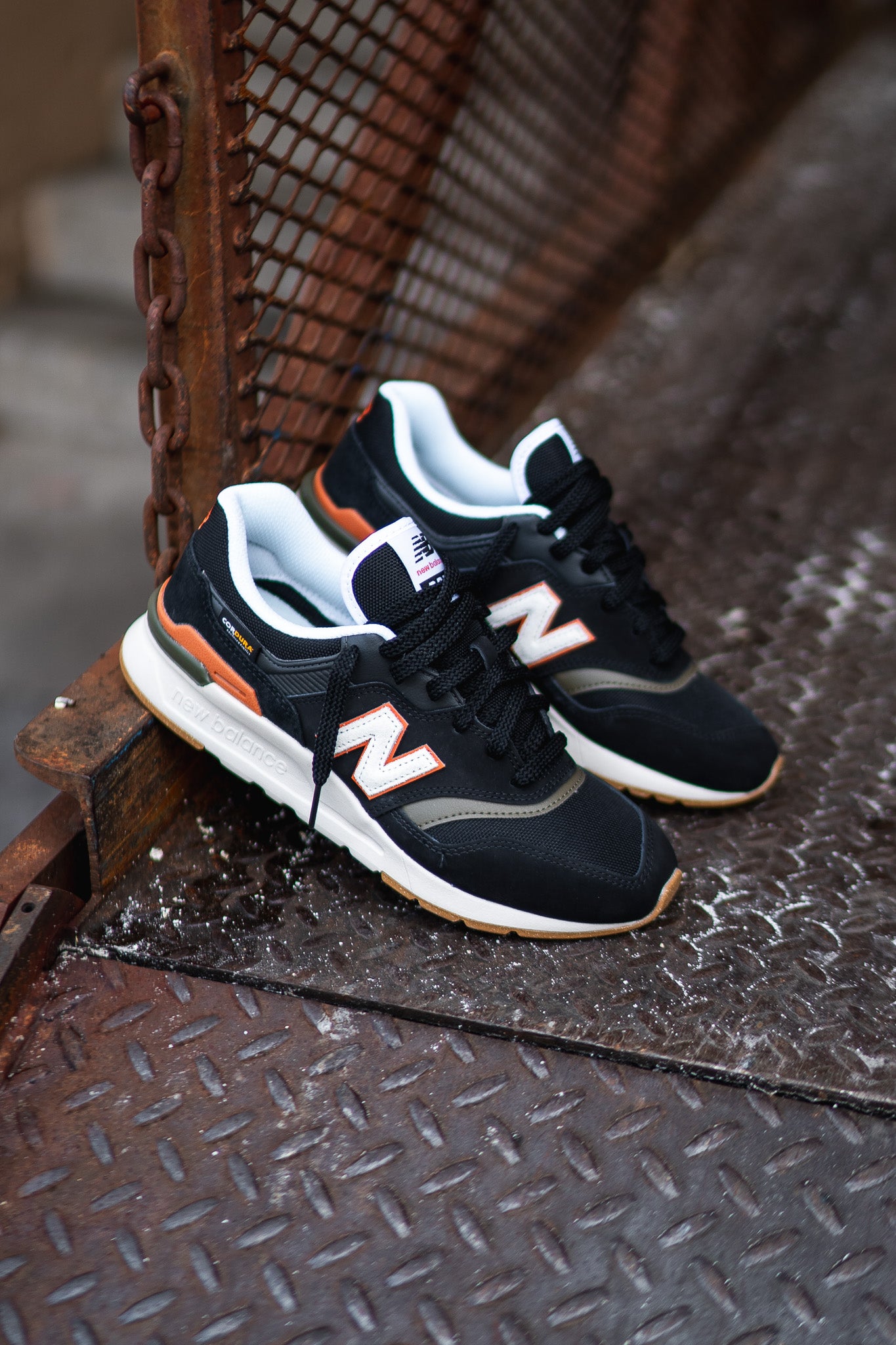 Mens New Balance 997H (Black/Moss) - CM997HLP