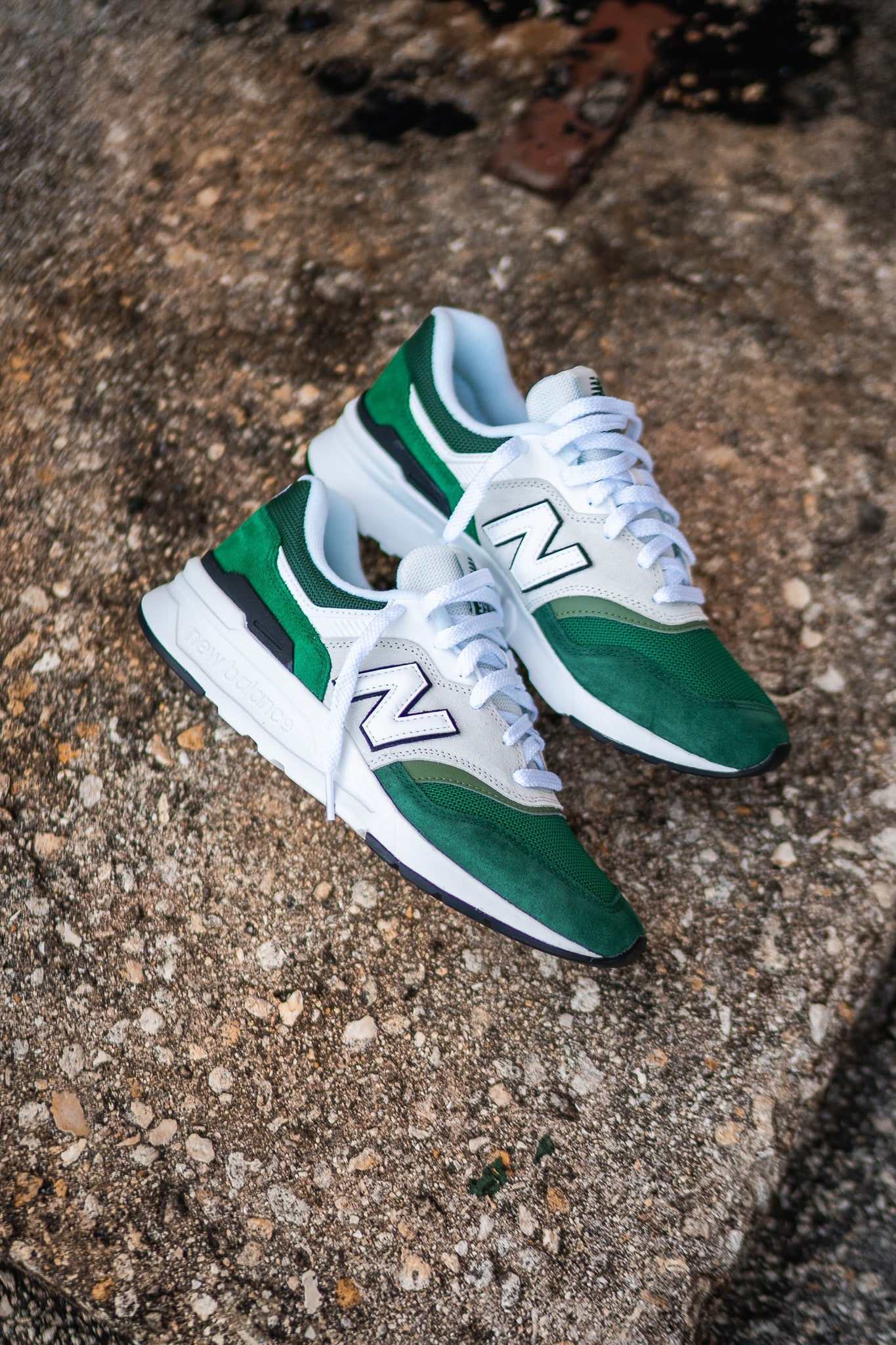 Mens New Balance 997H (White/Green) - CM997HOH