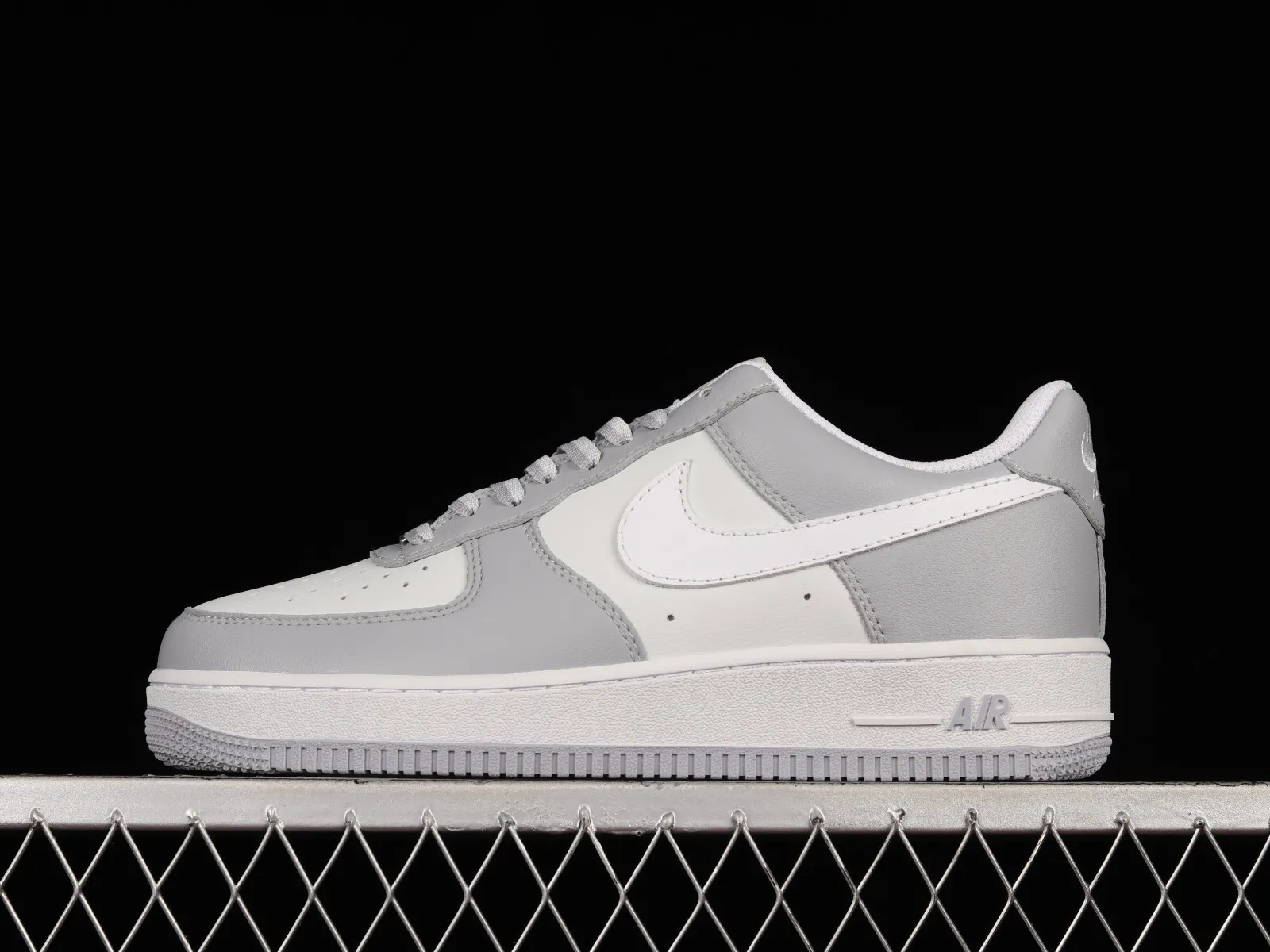 Nike Air Force 1 07 Low Light Grey White CW1888-606