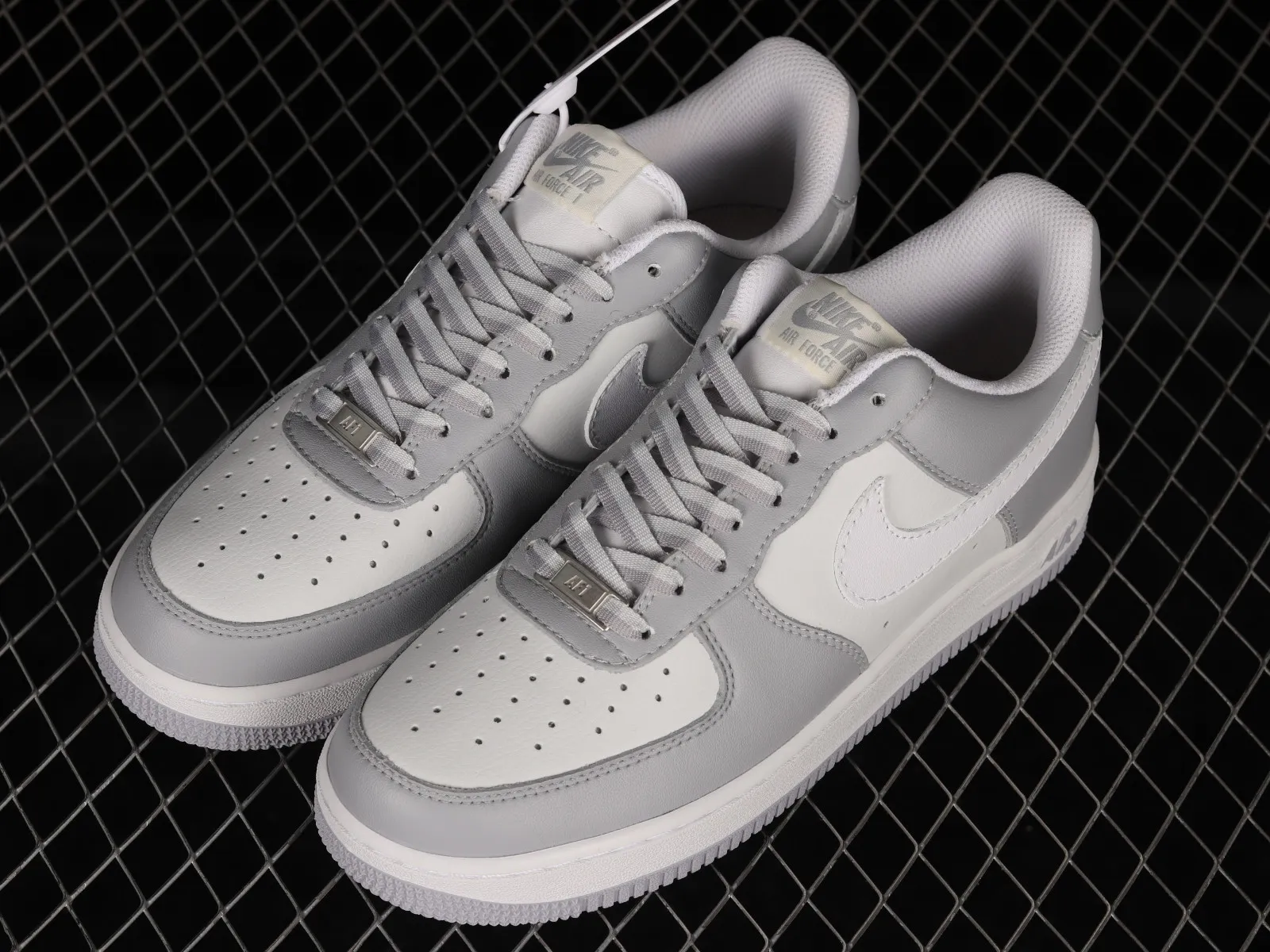 Nike Air Force 1 07 Low Light Grey White CW1888-606