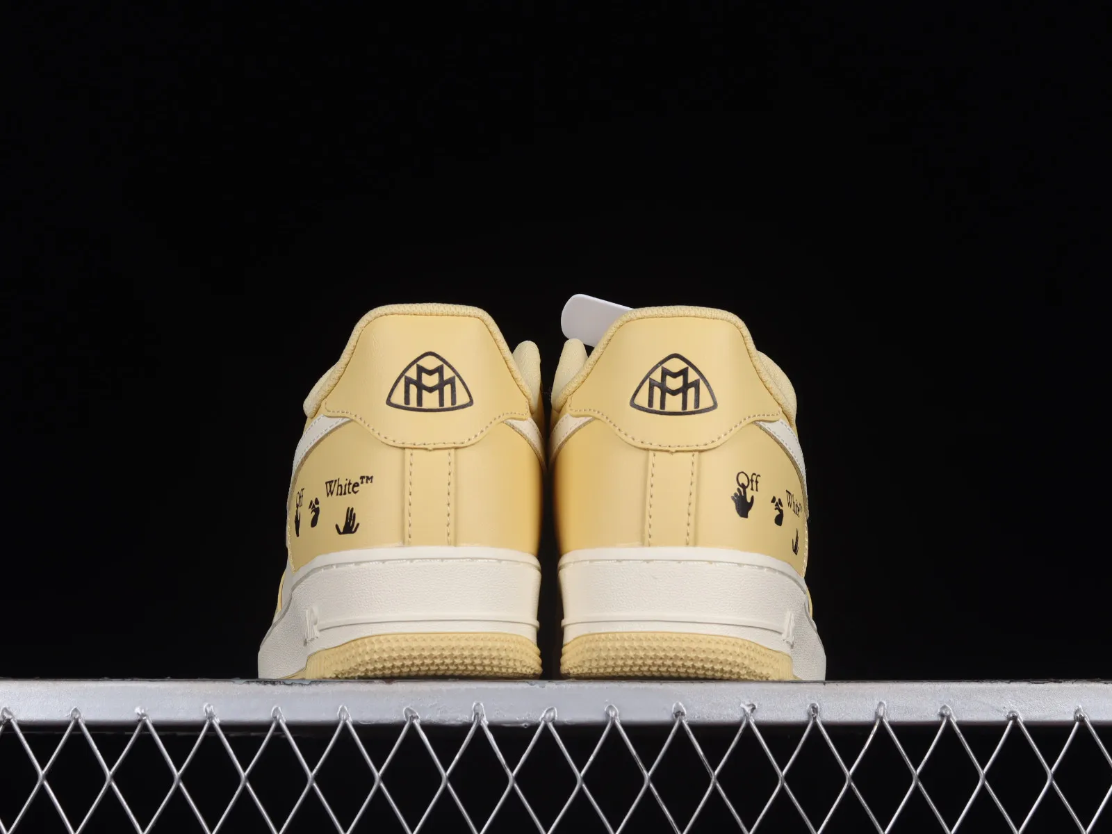 Nike Air Force 1 07 Low Off White Yellow Black DV4468-126