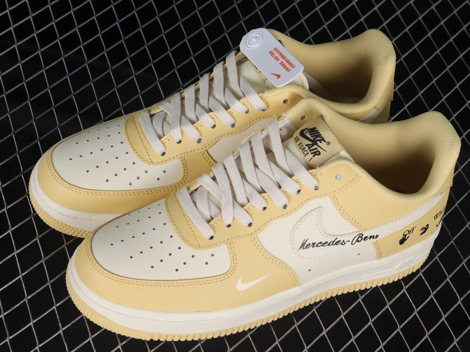 Nike Air Force 1 07 Low Off White Yellow Black DV4468-126