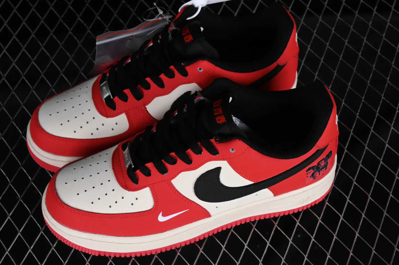 Nike Air Force 1 07 Low Red Black White BS9055-718