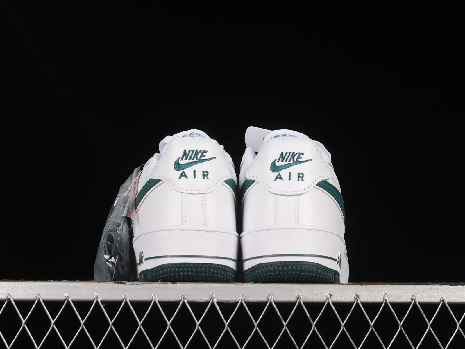 Nike Air Force 1 07 Low Swoosh White Dark Green CV5696-966