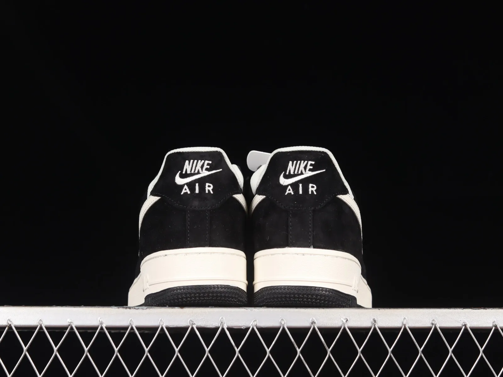 Nike Air Force 1 Low Suede Black White DJ3911-001