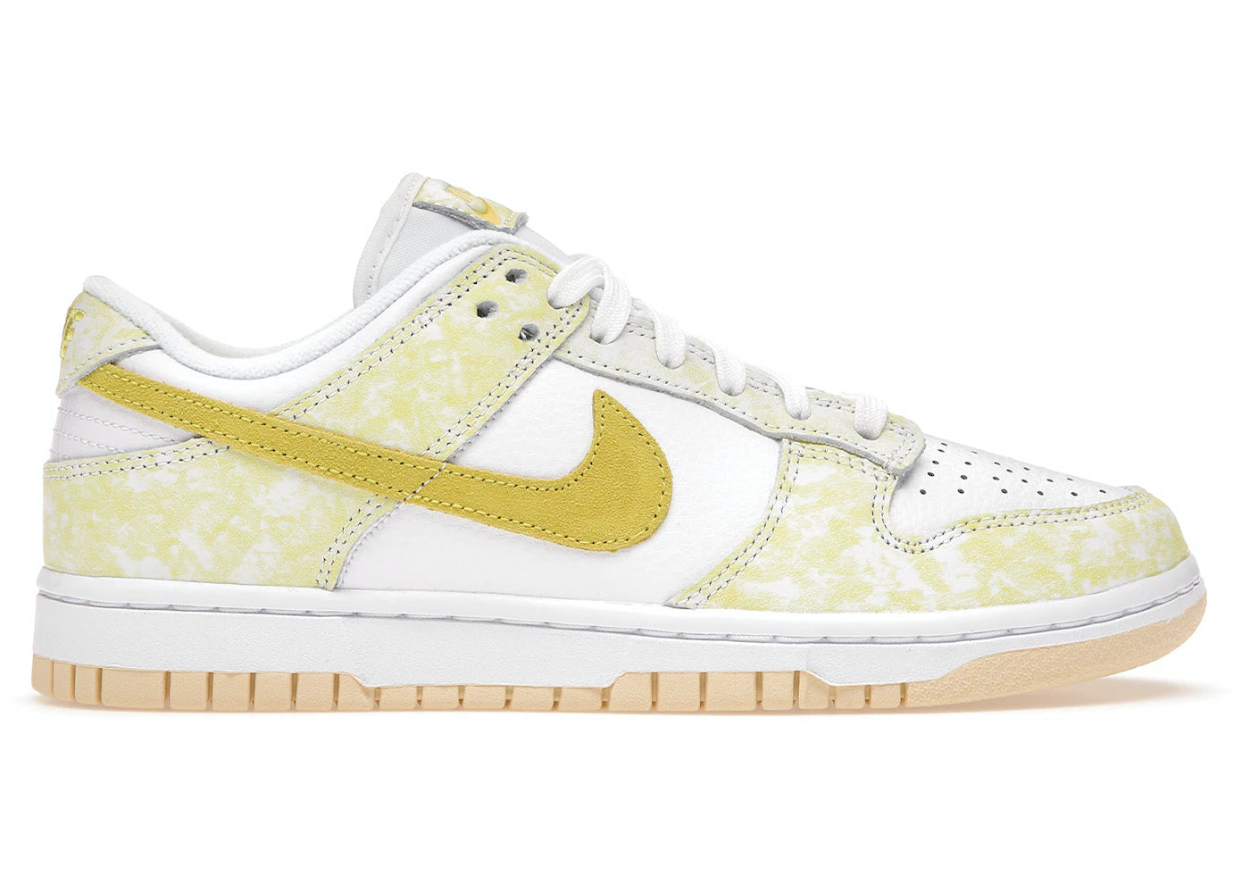 Nike Dunk Yellow Strike (Womens)