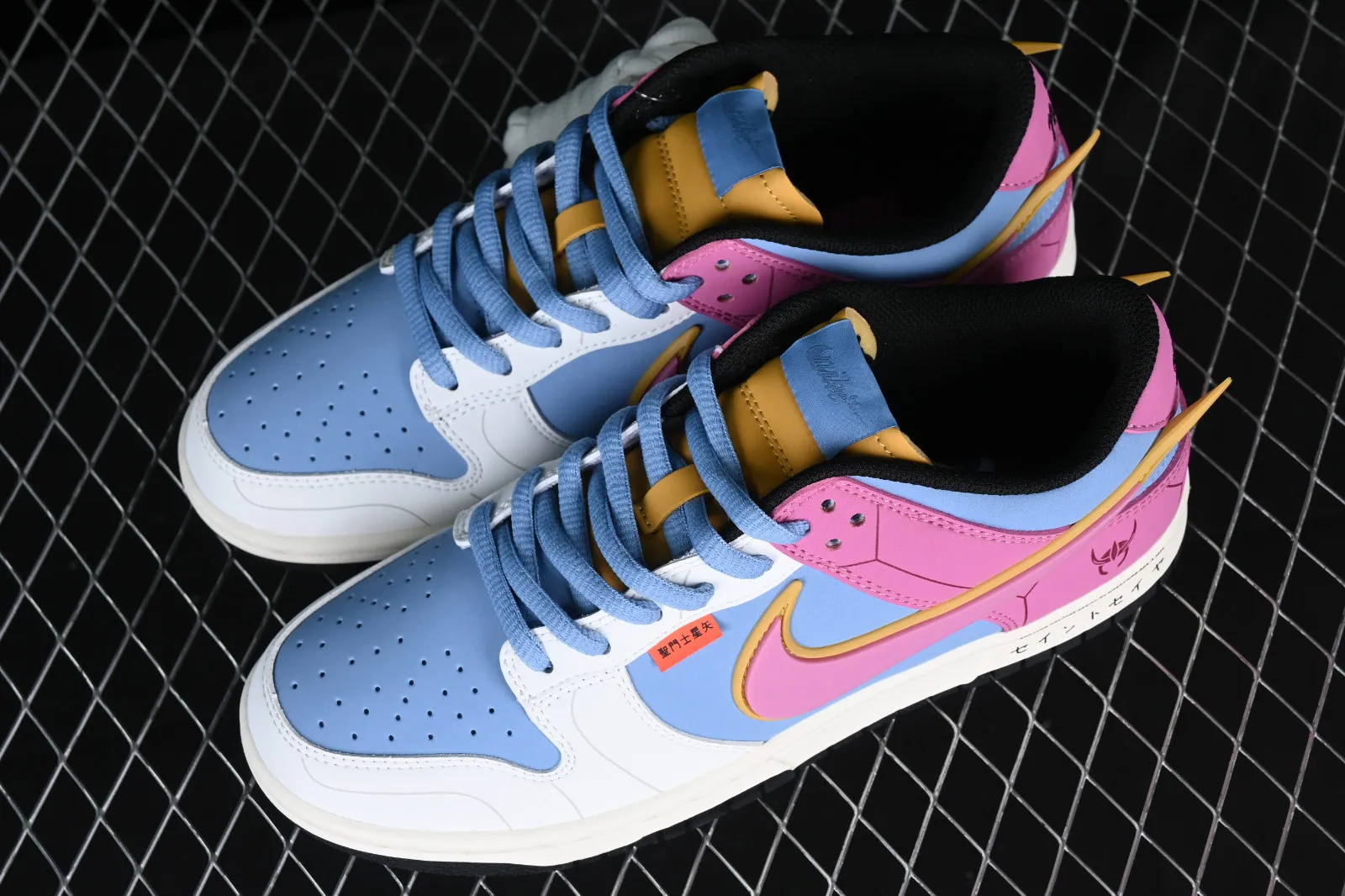 Nike SB Dunk Low Pink Blue White Black ZD2356-153