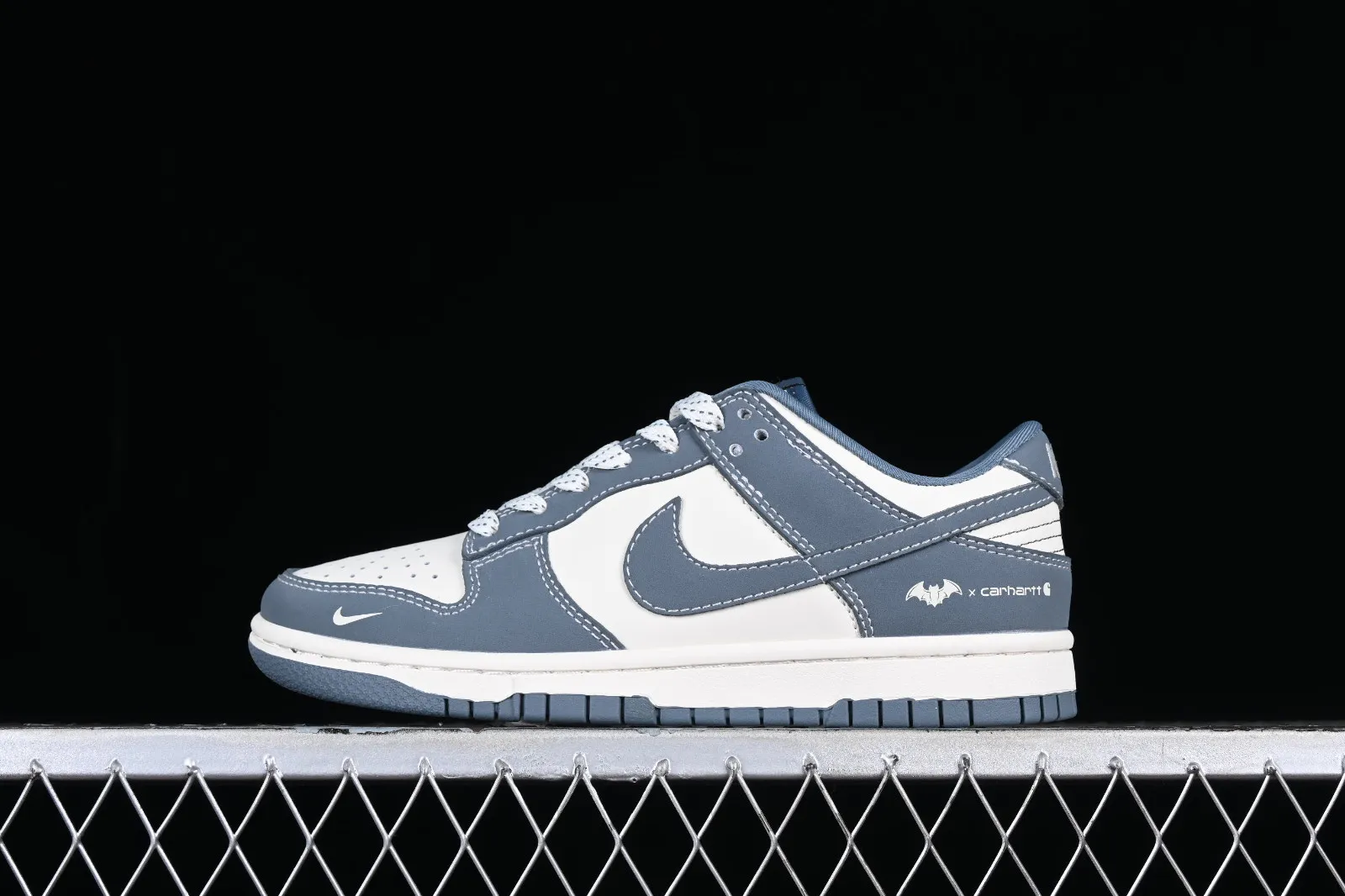 Nike SB Dunk Low Retro Gray Bat FC1688-700