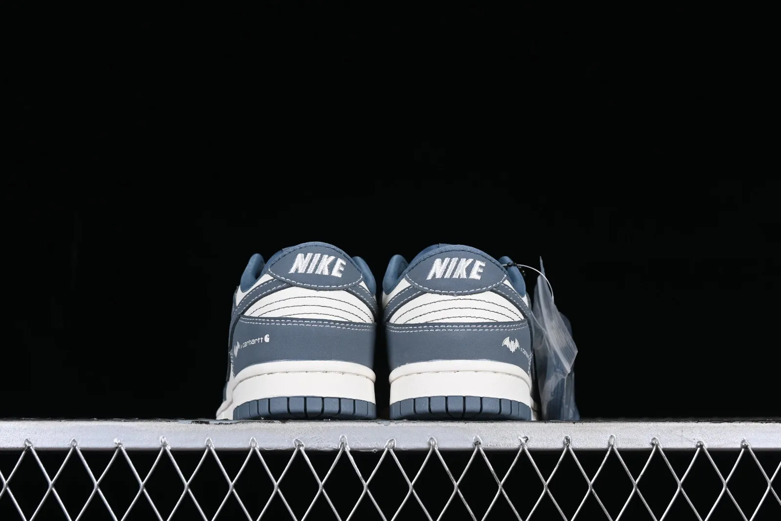 Nike SB Dunk Low Retro Gray Bat FC1688-700