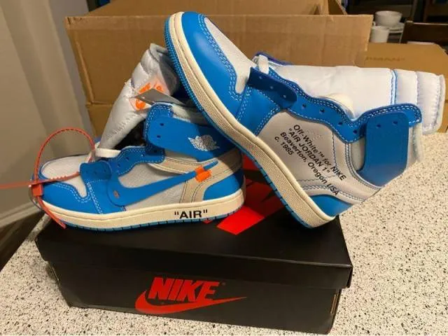 Off-white x air jordan 1 powder blue