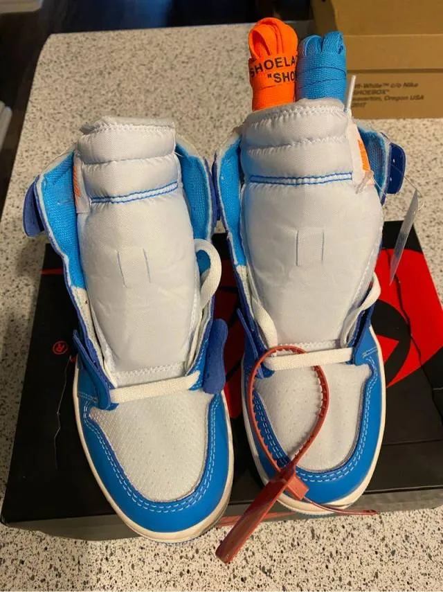 Off-white x air jordan 1 powder blue