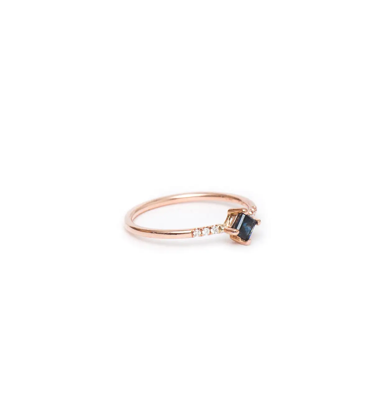 Rose Gold Sapphire Point Equilibrium Ring