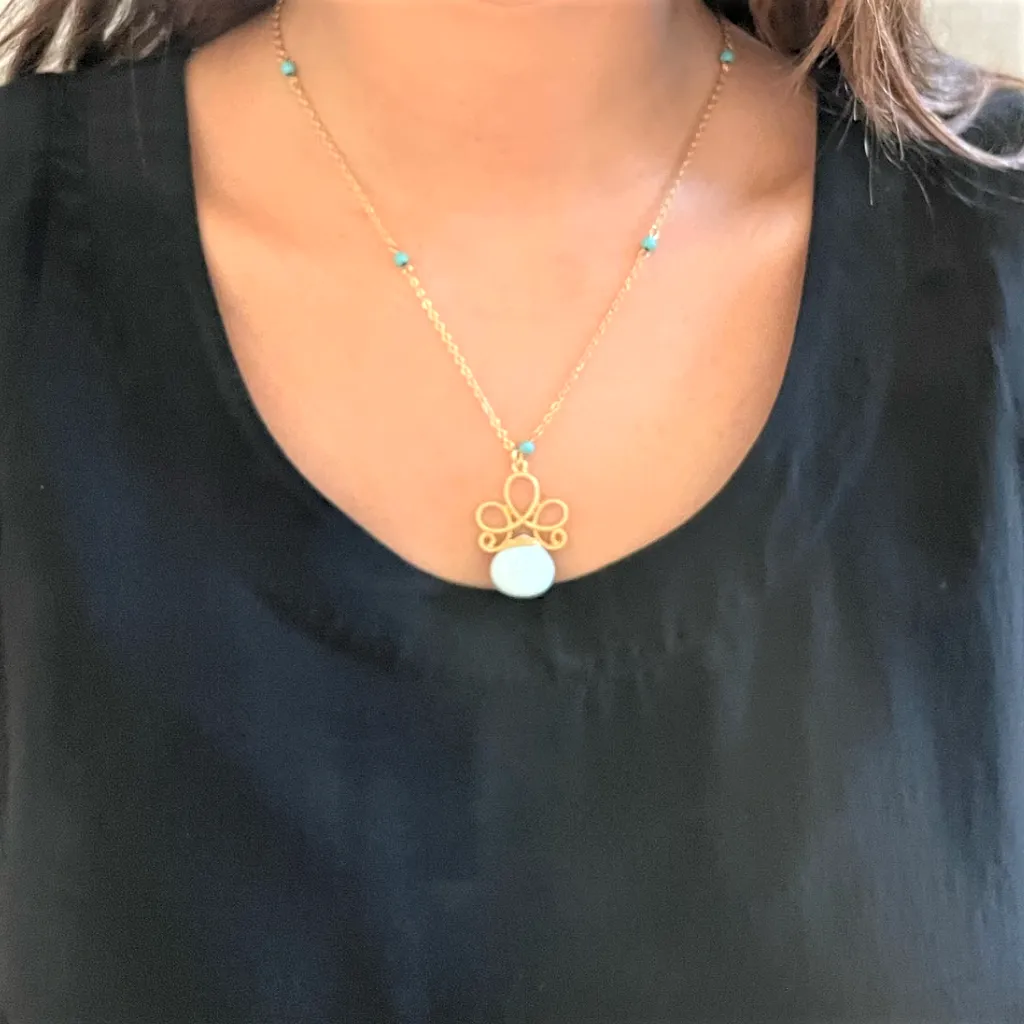 Turquoise Stone Flower Pendant Necklace