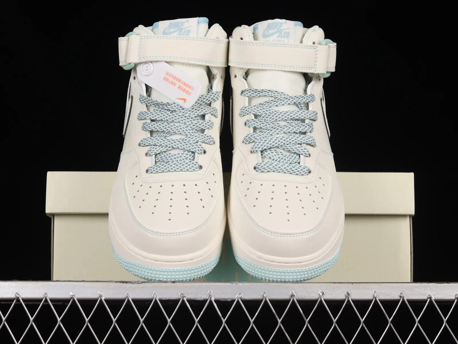 Undefeated x Nike Air Force 1 07 Mid Light Blue White GB5969-002