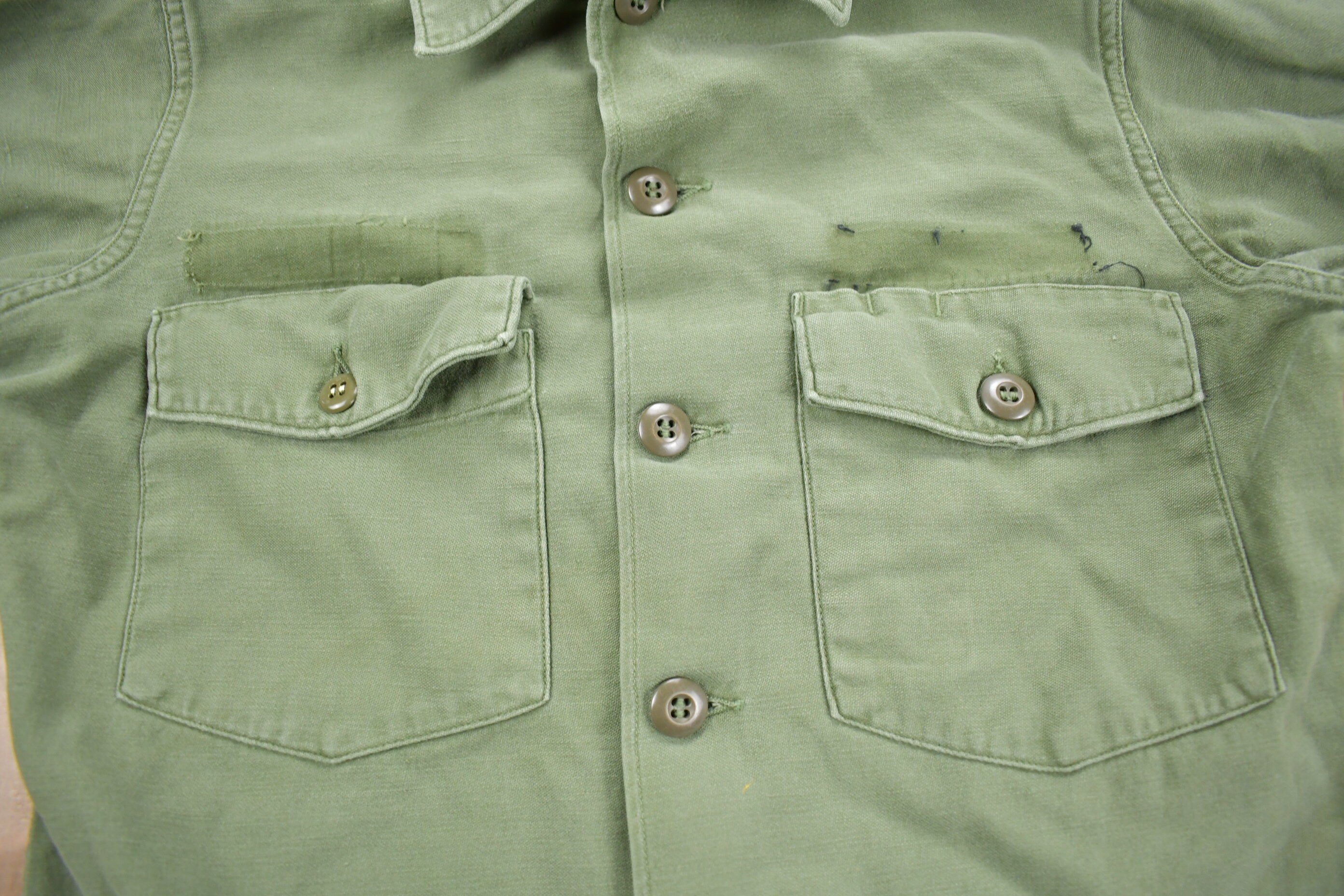 Vintage 1967 OG-107 US Air Force Military Sateen Shirt / Combat Shirt / Vietnam Era / True Vintage