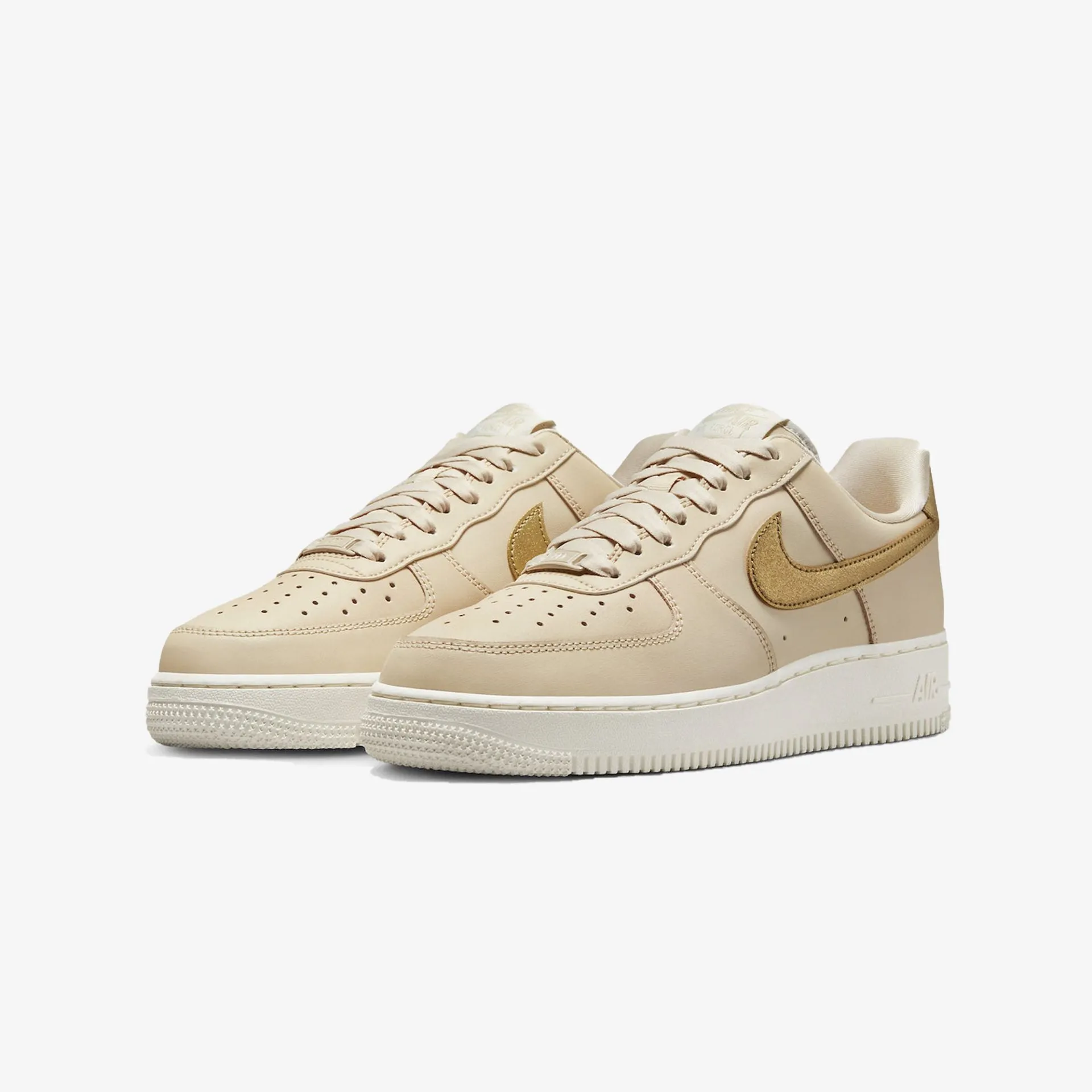 WMN'S AIR FORCE 1 '07 'BEIGE/GOLD'