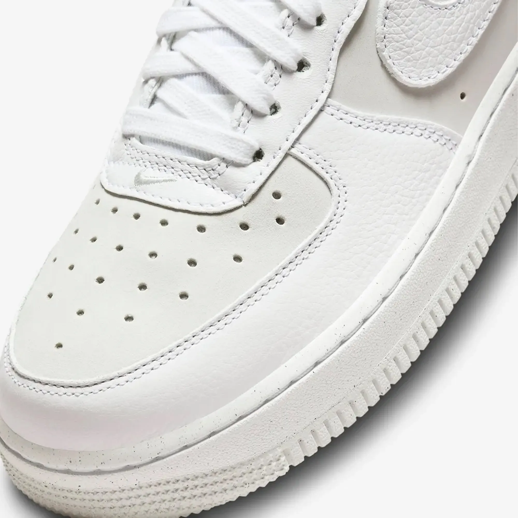 WMN'S AIR FORCE 1 '07 LX 'WHITE/LT SMOKE GREY-PHOTON DUST-WHITE'