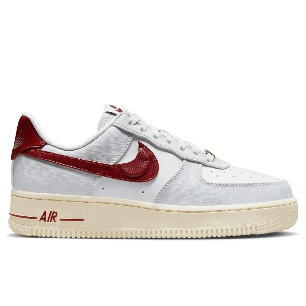 Womens Air Force 1 07 SE - Photon Dust/Team Red/Summit White