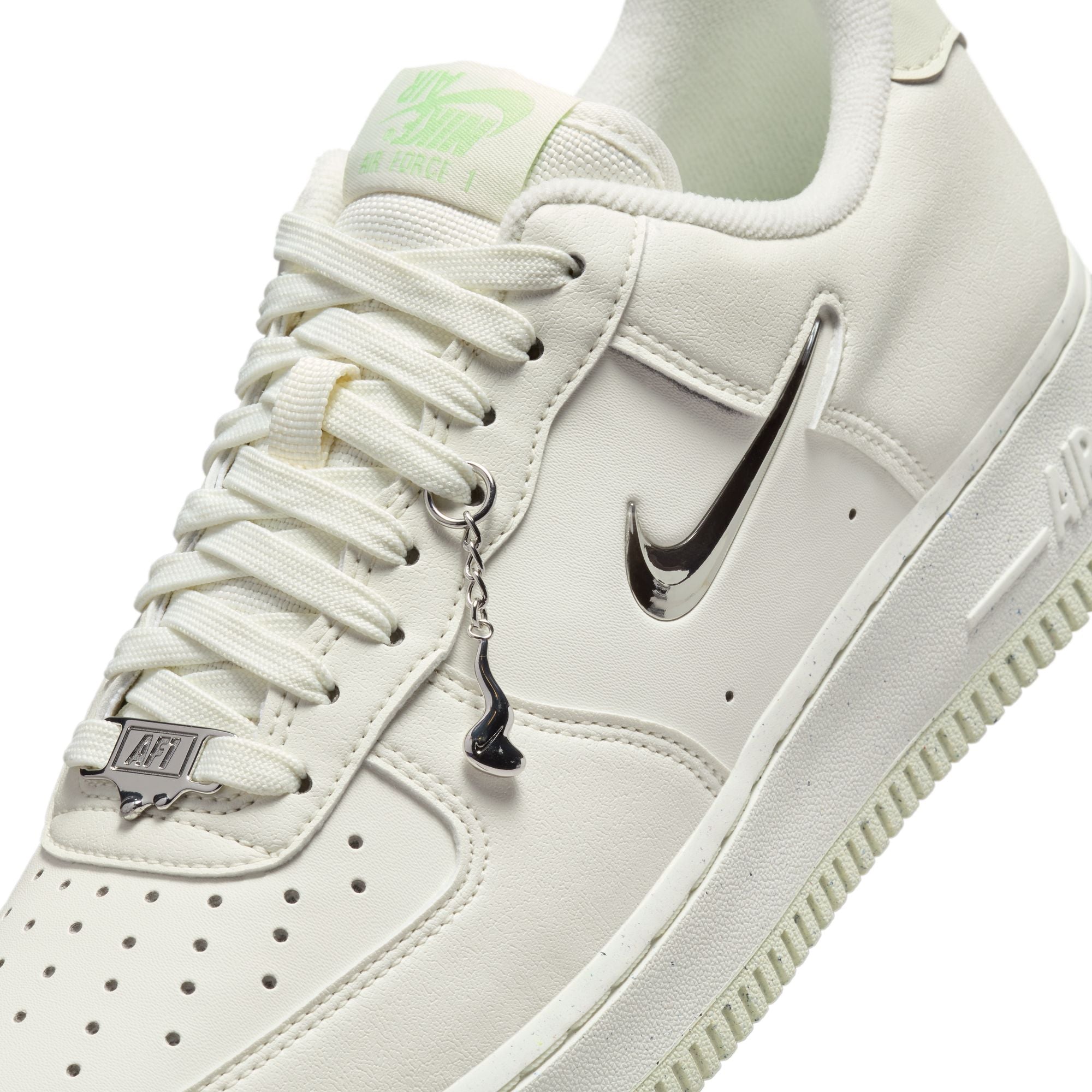 Women's Nike Force 1 ‘07 NN SE sail/vapor green-sea glass-volt FN8540-100